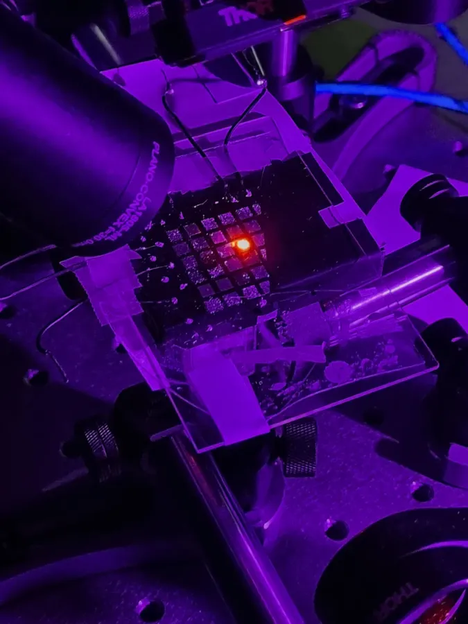 MEMS micro-mirror photograph